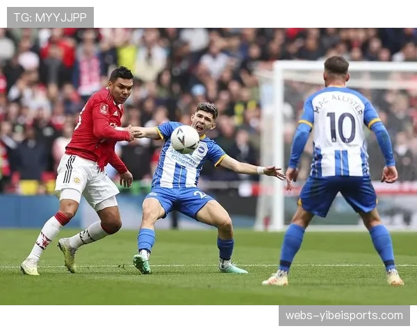 基思·安德鲁斯侧重数据驱动的反击战术，试图冲击布莱顿防线